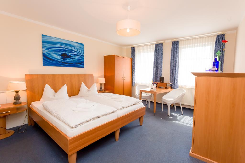 Hotel & Restaurant Am Bodden 普特布斯 客房 照片