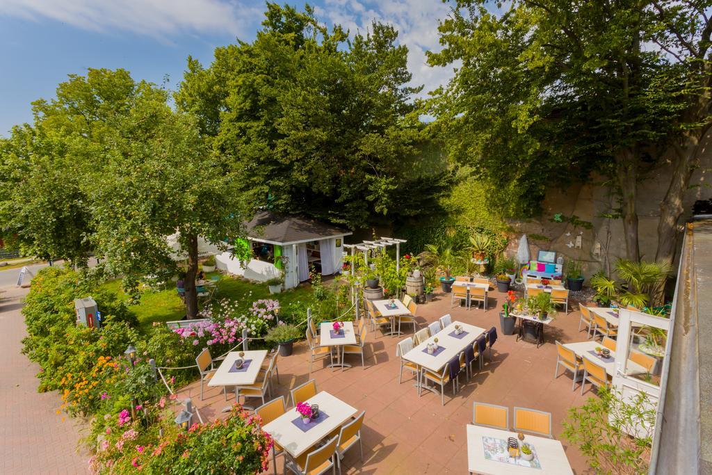 Hotel & Restaurant Am Bodden 普特布斯 外观 照片